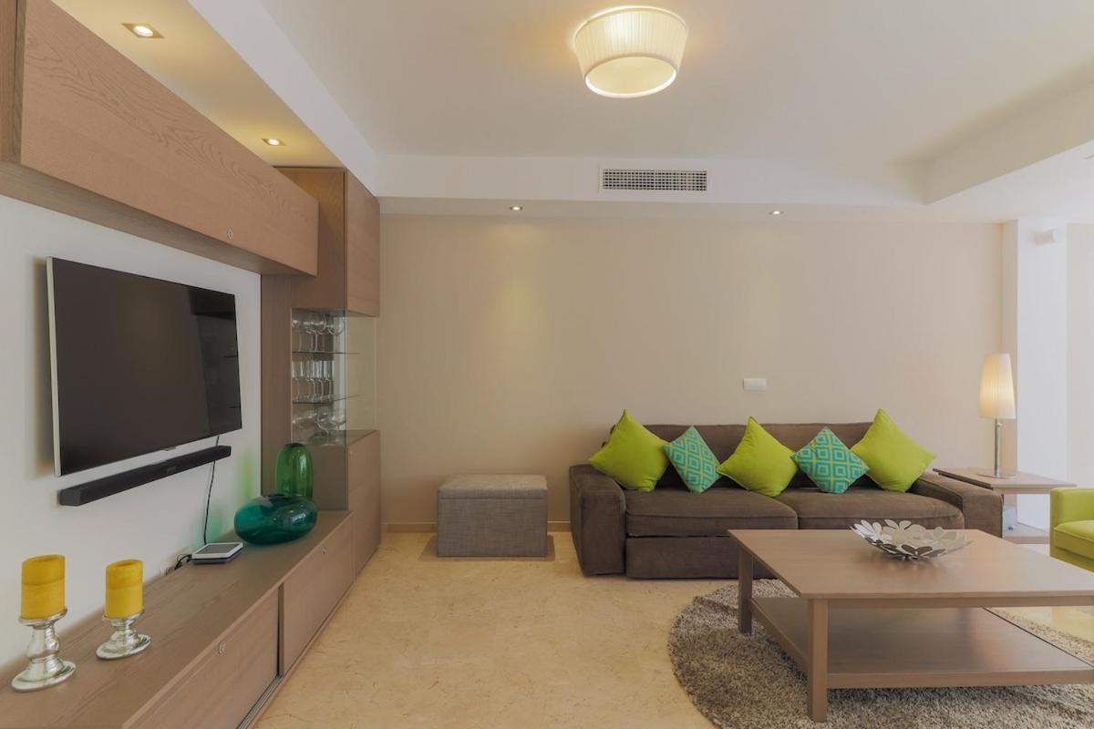 Willa C43 - Family House With Terrace And Shared Pool Benalmádena Zewnętrze zdjęcie